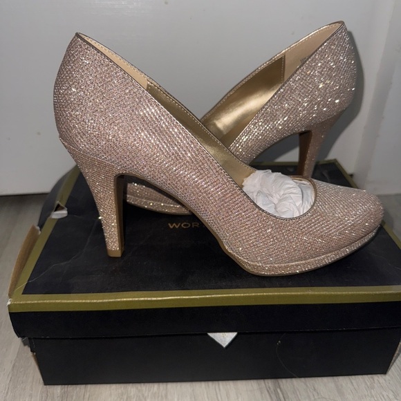 Worthington Close Toe Sparkling Gold Heels - Picture 1 of 5